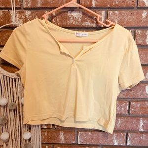Romwe Yellow Cropped Button Tee Size L